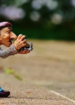 PAPARAZZI
